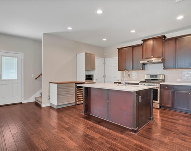 5412 Golden Canary Ln - Photo Thumbnail 8