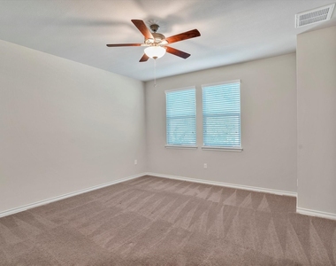 5412 Golden Canary Ln - Photo Thumbnail 11