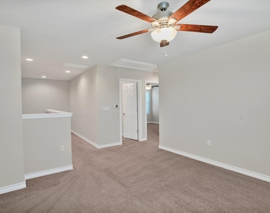 5412 Golden Canary Ln - Photo Thumbnail 14