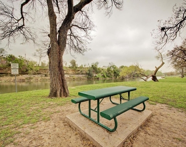221 Sand Lily Ln - Photo Thumbnail 29