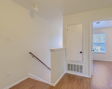 13913 Harris Ridge Blvd - Photo Thumbnail 19