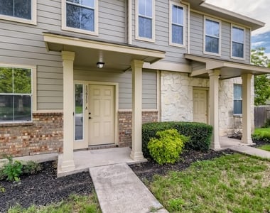 13913 Harris Ridge Blvd - Photo Thumbnail 1