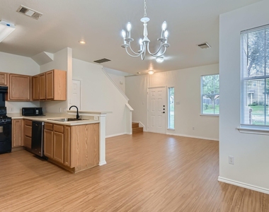 13913 Harris Ridge Blvd - Photo Thumbnail 6