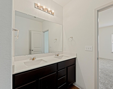 108 Schuster Ct - Photo Thumbnail 15