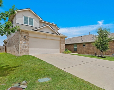 108 Schuster Ct - Photo Thumbnail 2