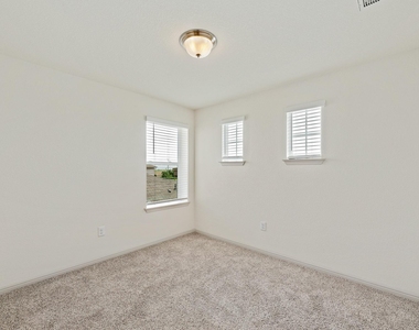 108 Schuster Ct - Photo Thumbnail 22