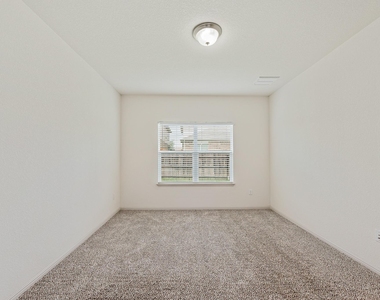 108 Schuster Ct - Photo Thumbnail 20
