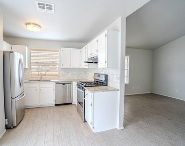 11906 Sunhillow Bnd - Photo Thumbnail 4