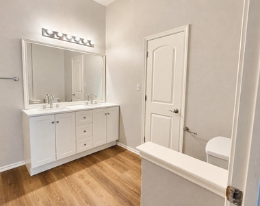 3101 Barksdale Dr - Photo Thumbnail 13