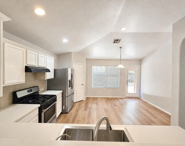 3101 Barksdale Dr - Photo Thumbnail 1