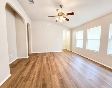 3101 Barksdale Dr - Photo Thumbnail 19