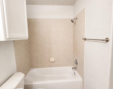 3101 Barksdale Dr - Photo Thumbnail 23