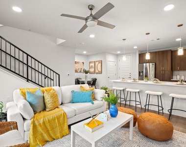 2213 Poquito St - Photo Thumbnail 18