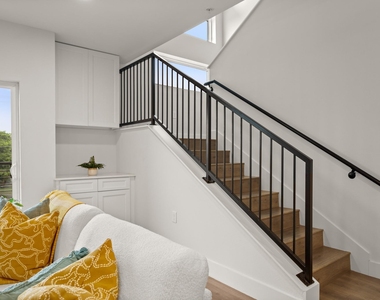 2213 Poquito St - Photo Thumbnail 8
