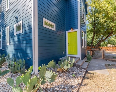 3007 E 14 1/2 St - Photo Thumbnail 22