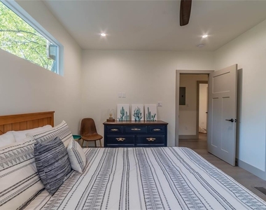 3007 E 14 1/2 St - Photo Thumbnail 14