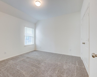 233 Abruzzi St - Photo Thumbnail 8