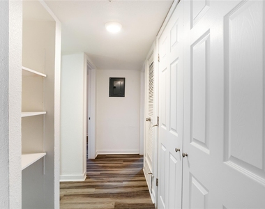 7945 Gault St - Photo Thumbnail 7