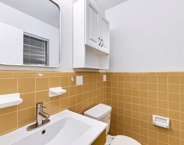 301 Carothers St - Photo Thumbnail 15