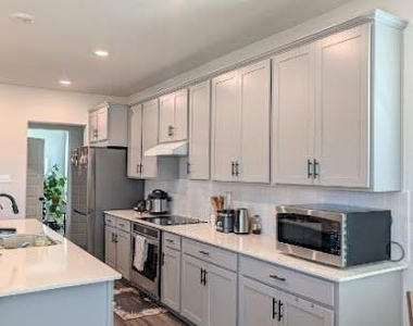 19324 Hartwell Dr - Photo Thumbnail 7