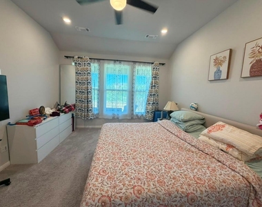 19324 Hartwell Dr - Photo Thumbnail 10