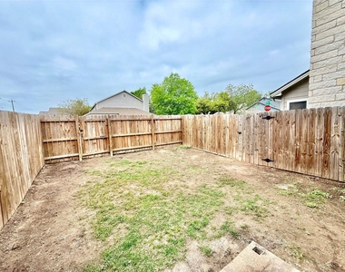 8811 Schick Rd - Photo Thumbnail 10