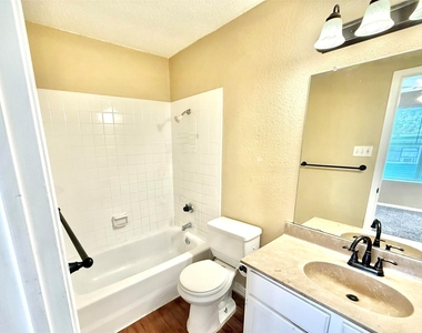 8811 Schick Rd - Photo Thumbnail 7