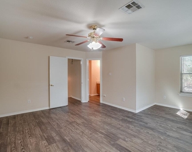 6812 Doyal Dr - Photo Thumbnail 9