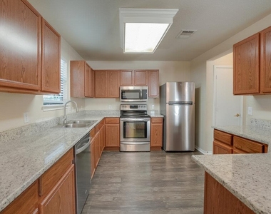 6812 Doyal Dr - Photo Thumbnail 6