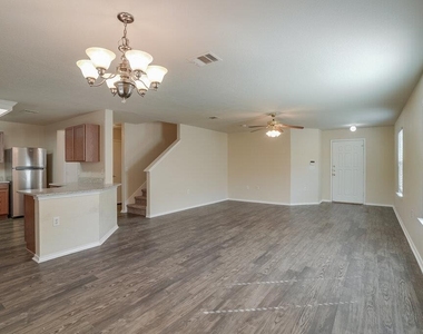 6812 Doyal Dr - Photo Thumbnail 5