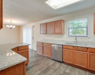 6812 Doyal Dr - Photo Thumbnail 7