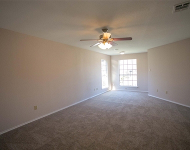7901 Taranto Dr - Photo Thumbnail 22