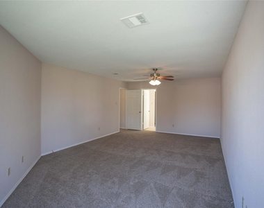 7901 Taranto Dr - Photo Thumbnail 24
