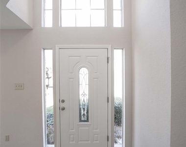 7901 Taranto Dr - Photo Thumbnail 3