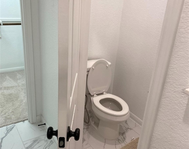 115 Lyrebird Ln - Photo Thumbnail 13