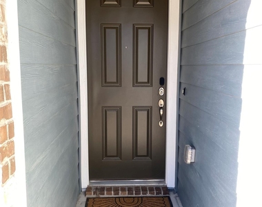 115 Lyrebird Ln - Photo Thumbnail 4
