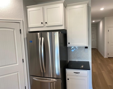 115 Lyrebird Ln - Photo Thumbnail 22
