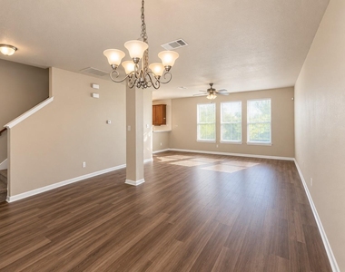 243 Devonshire Dr - Photo Thumbnail 1