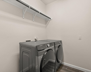 4512 Arques Ave - Photo Thumbnail 22