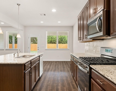 4512 Arques Ave - Photo Thumbnail 9