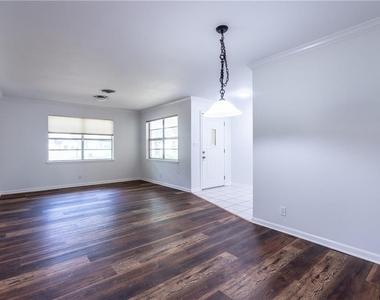 12504 Silver Spur Rd - Photo Thumbnail 14