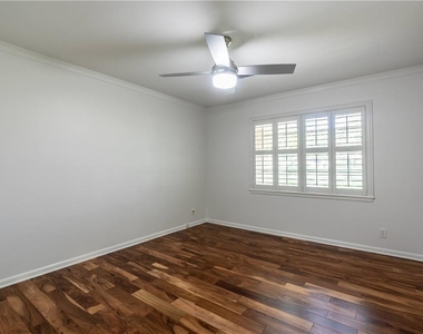 12504 Silver Spur Rd - Photo Thumbnail 7