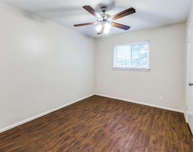 620 S 1st St - Photo Thumbnail 7