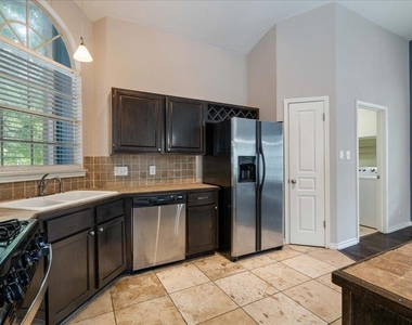 2205 Cedar Branch Dr - Photo Thumbnail 13