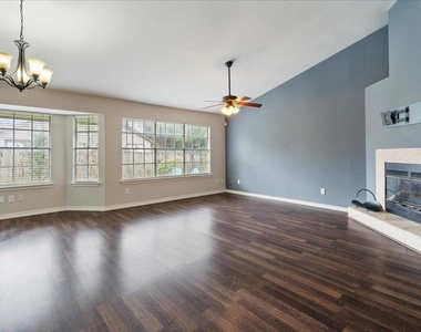 2205 Cedar Branch Dr - Photo Thumbnail 3
