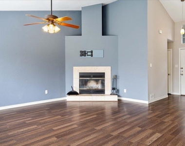 2205 Cedar Branch Dr - Photo Thumbnail 4