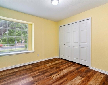 2205 Cedar Branch Dr - Photo Thumbnail 22