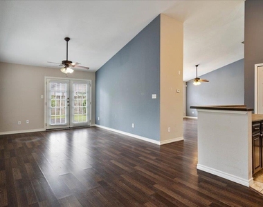 2205 Cedar Branch Dr - Photo Thumbnail 7
