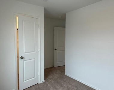 35 Trinity Cir - Photo Thumbnail 17