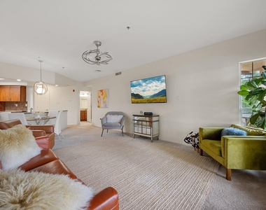 3404 American Dr - Photo Thumbnail 12